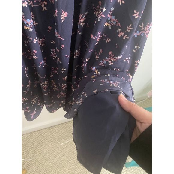 Gal Meets Glam Kelsey Faux Wrap Floral Dress Size 4 - Picture 9 of 14